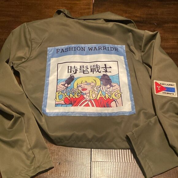 Olive Green Cropped Jacket with Patches Medium - Picture 2 of 15